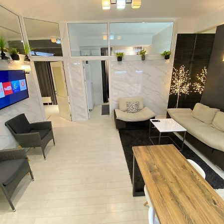 New Double Room Luxury Apartment In The Center Chişinău Eksteriør billede