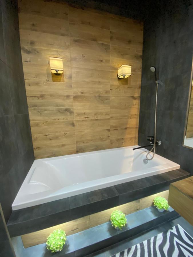 New Double Room Luxury Apartment In The Center Chişinău Eksteriør billede