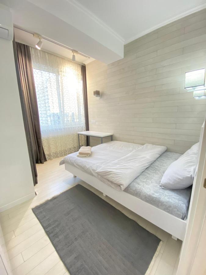 New Double Room Luxury Apartment In The Center Chişinău Eksteriør billede